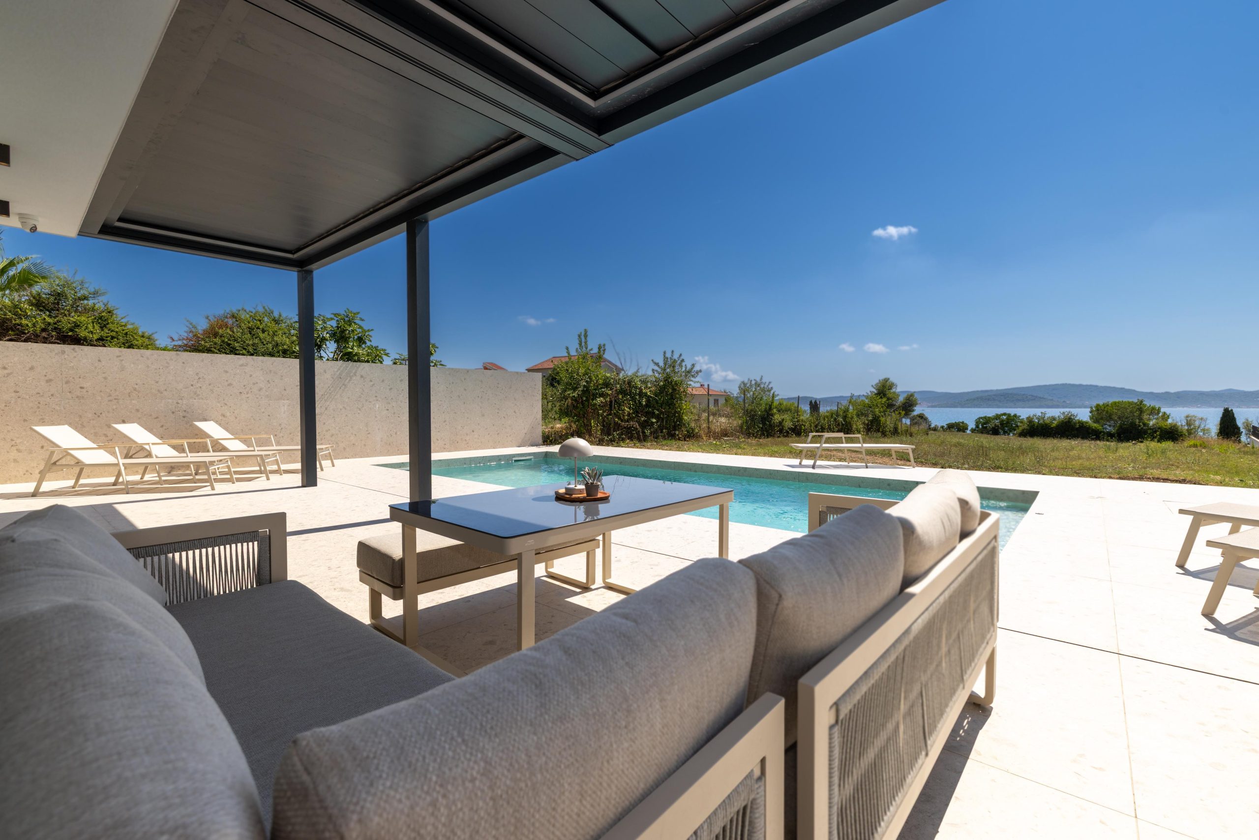 Villa Karma Zadar Pogled more i bazen